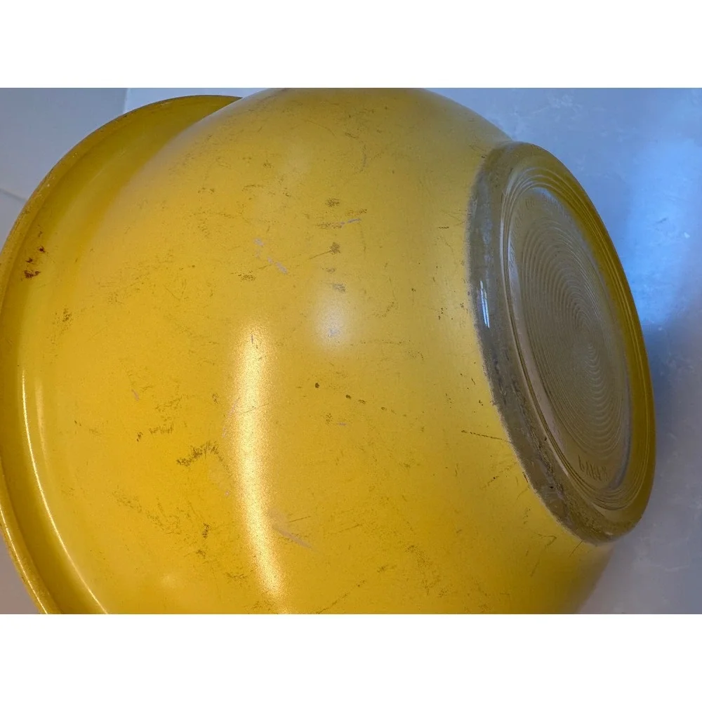 Pyrex vintage mixing